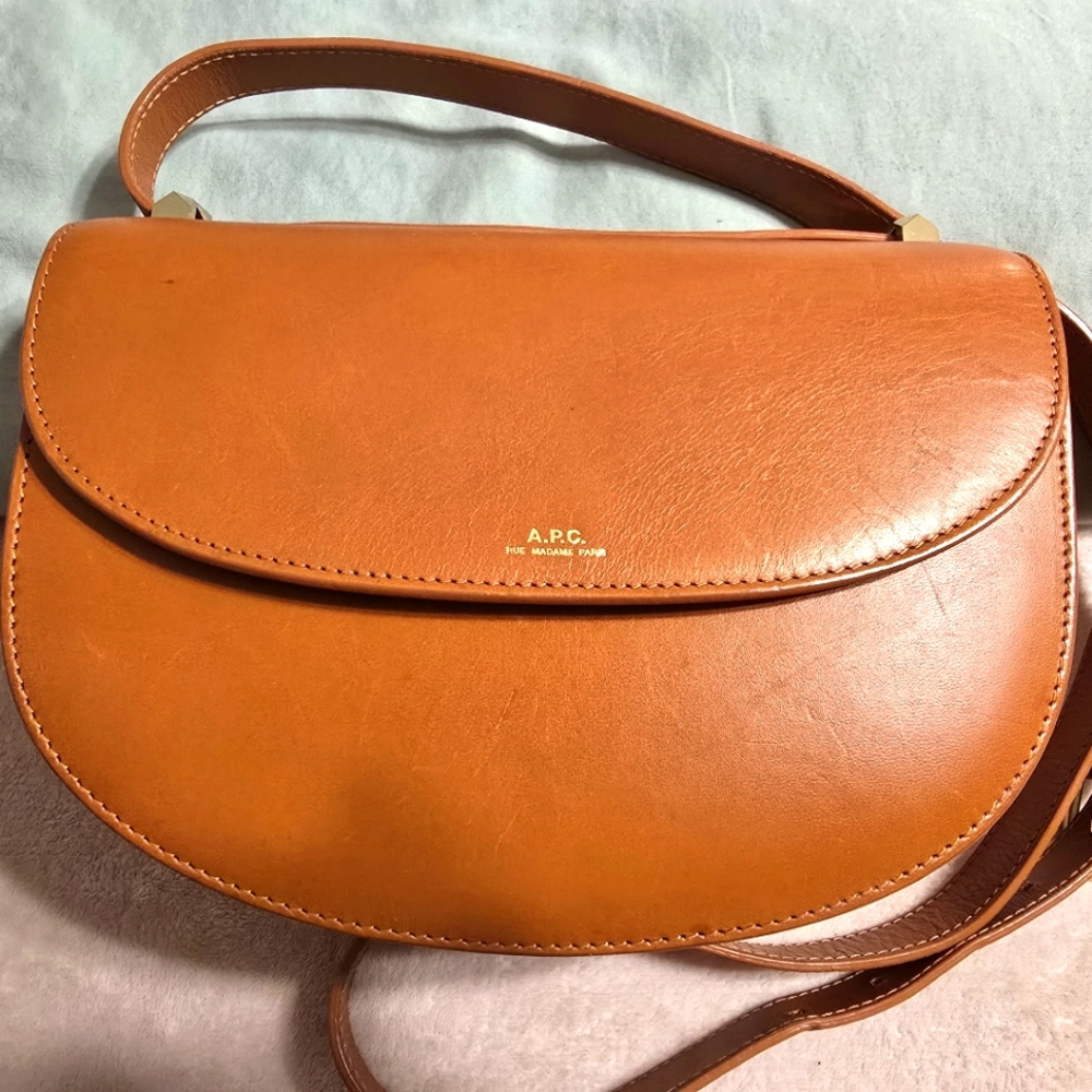 A.P.C. Geneve Saddle Shoulder Bag in Tan Leather